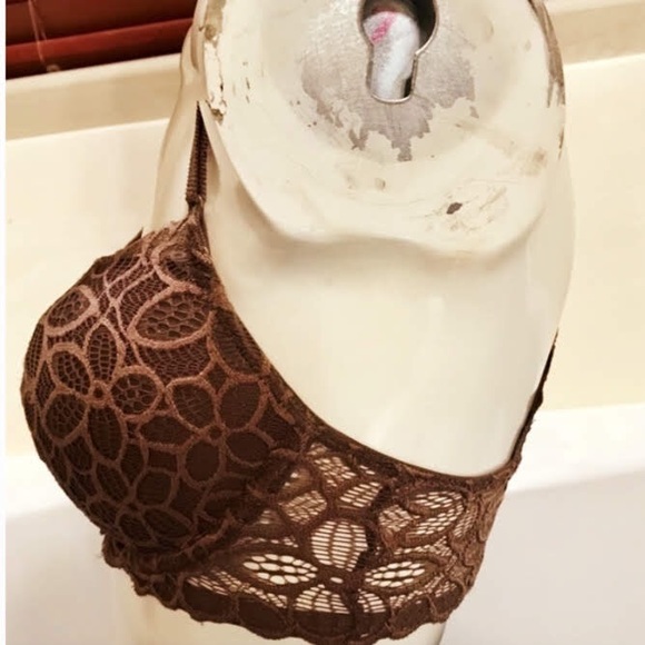 VICTORIAS SECRET BRA - Picture 2 of 3